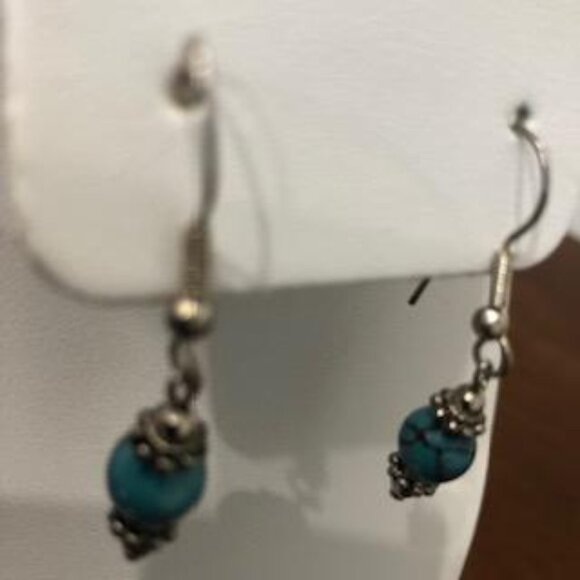 Faux Turquoise Beaded Silver Tone Petite Drop Earrings. - Picture 3 of 13